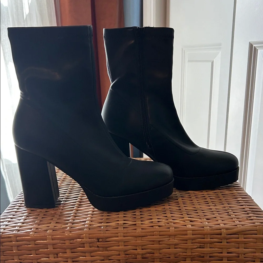 MIA Black Heeled Ankle Boots - Picture 2 of 3